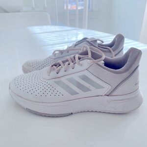 Adidas Tennis sneakers